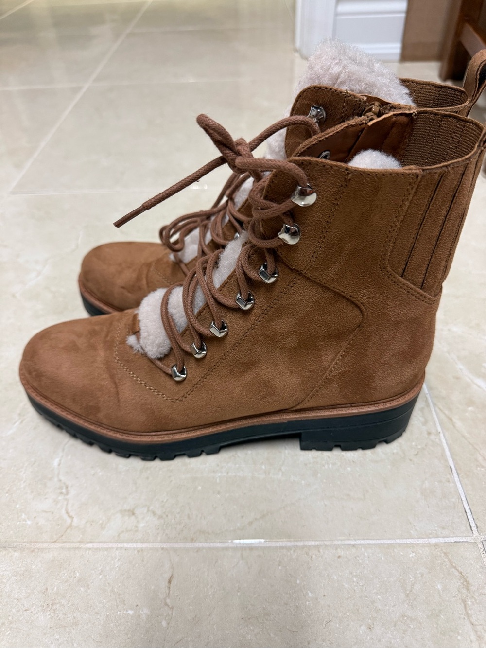 Women's Brown Suede Lace-Up Winter Boots with Shearling